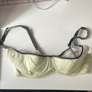 Elegant Lace Underwire Bra in lime and dark hunter green 36C